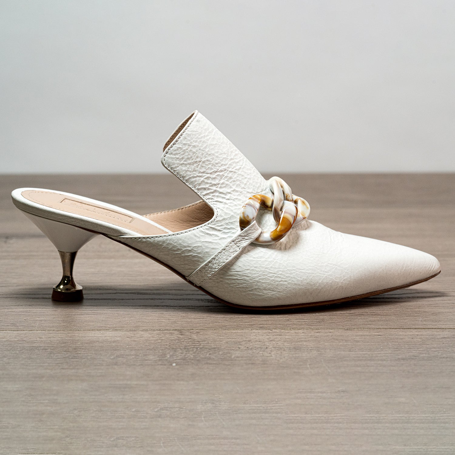 ALICIA MULE
